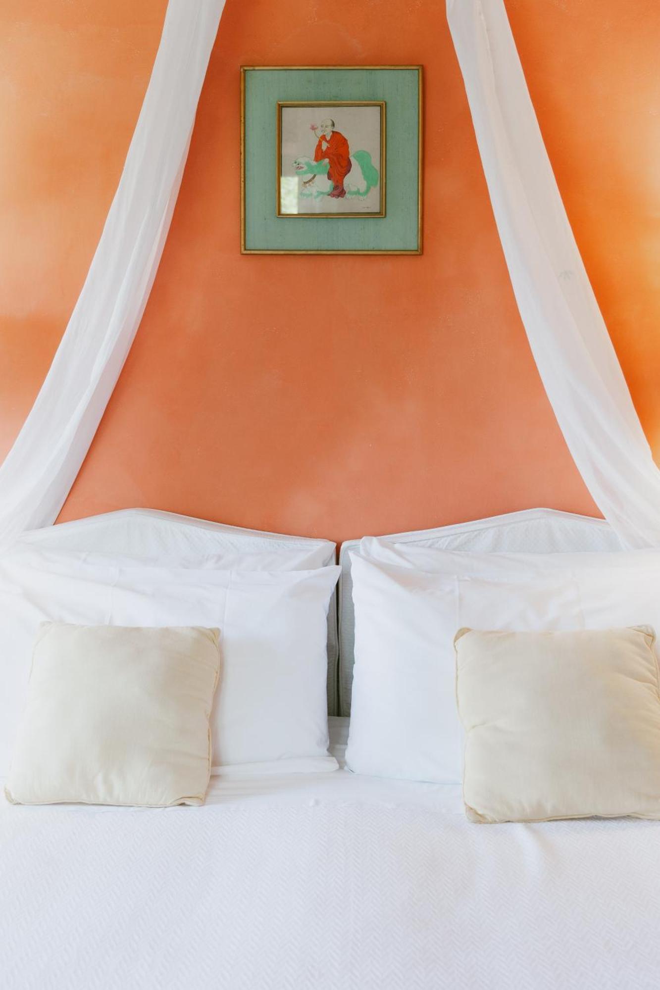 Bastide Rose Hotel Le Thor Exterior photo