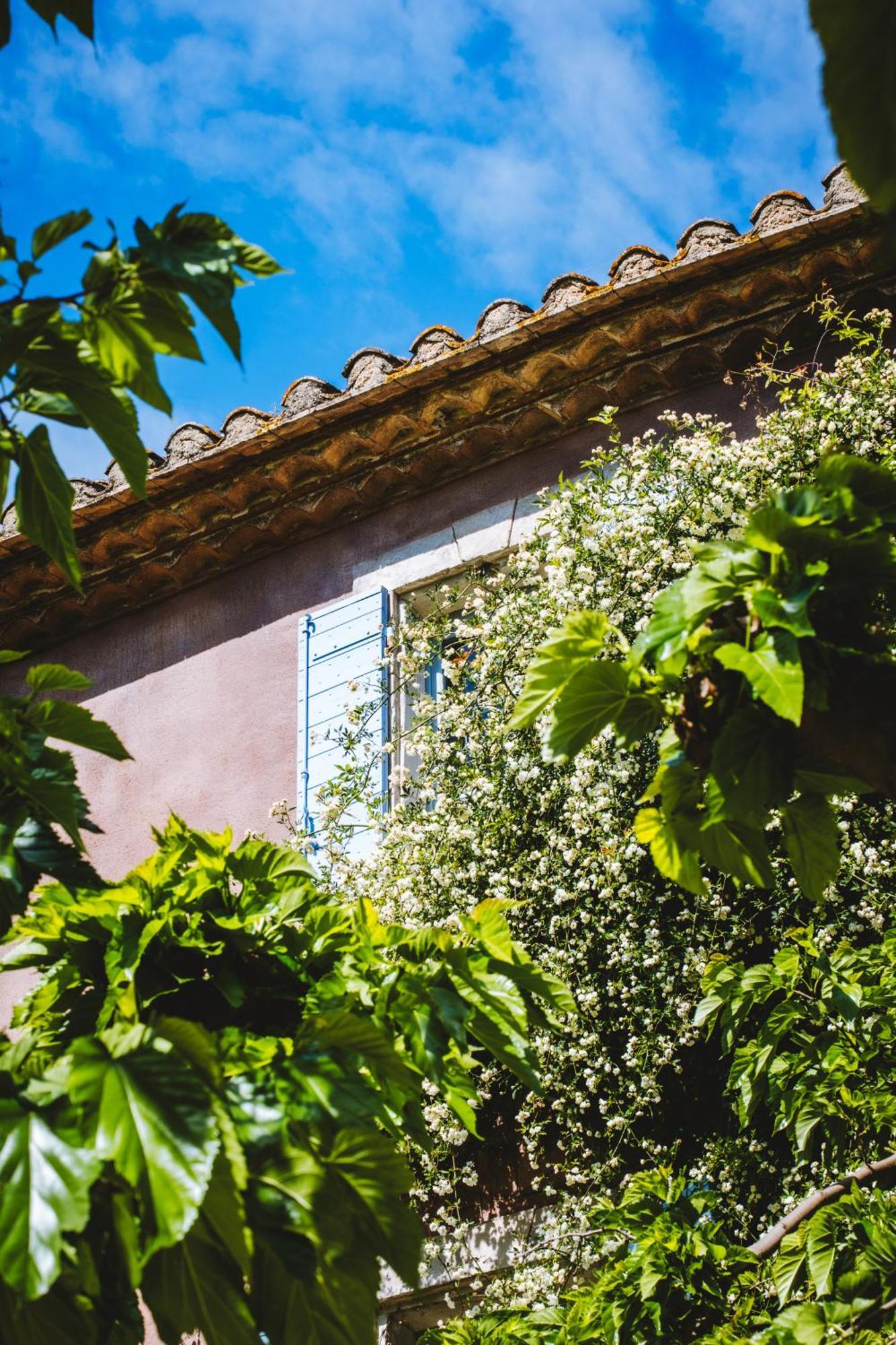 Bastide Rose Hotel Le Thor Exterior photo